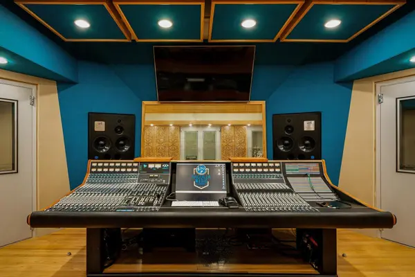 AMA Recording recording studio by Brett Acoustics