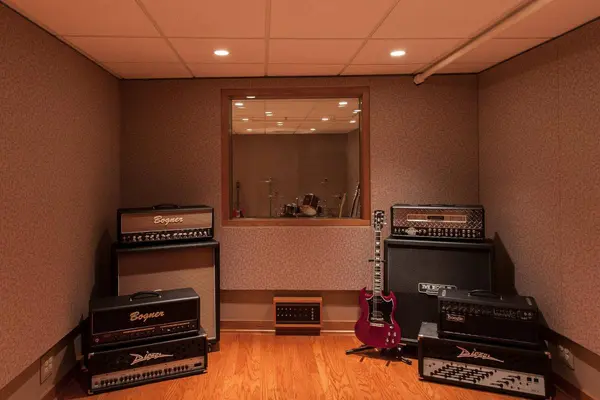 Bennett recording studio by Brett Acoustics