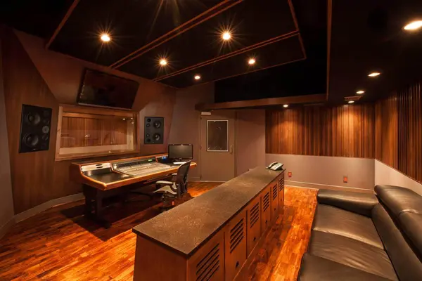 Daughtry recording studio by Brett Acoustics