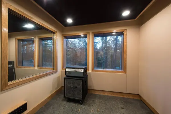Hondo Creek recording studio by Brett Acoustics
