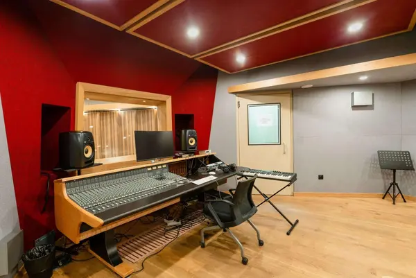MMC recording studio by Brett Acoustics