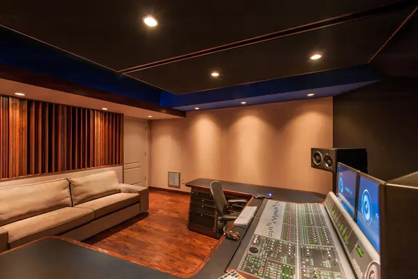 Noisefreak recording studio by Brett Acoustics