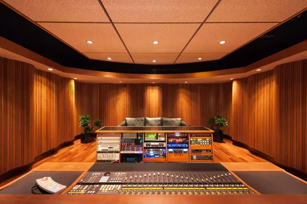 SoundStruck recording studio by Brett Acoustics