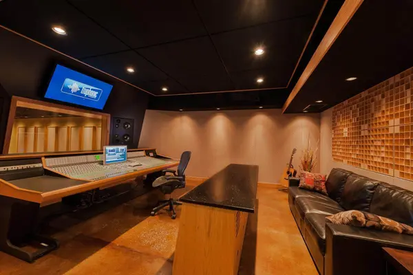 Truphonic recording studio by Brett Acoustics