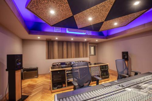 B_Production_6