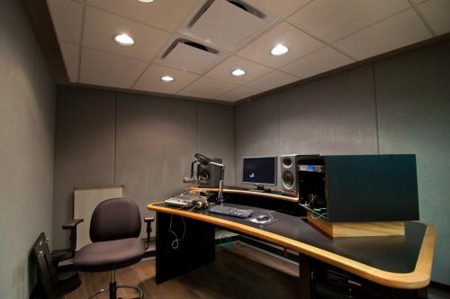 Capitol_Broadcasting_2