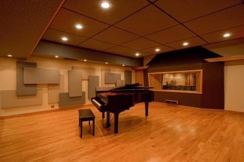 Clear_Track_5