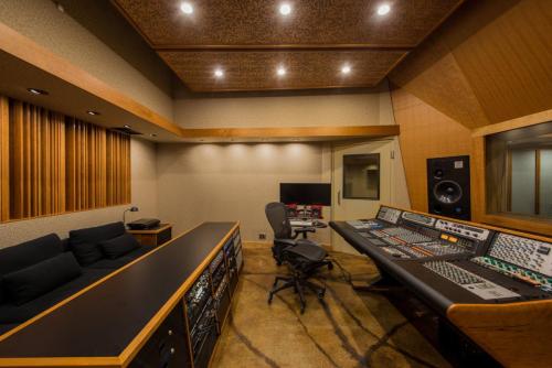 Inhesion_Studios_3