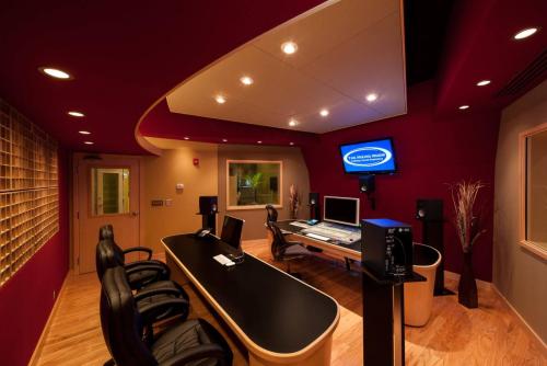 Mixing_Room_1