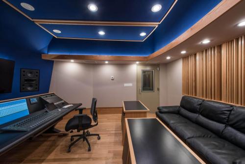 Plug_Studios_6
